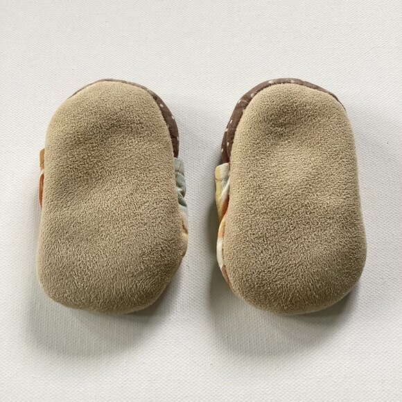 Bison Booties Leaf Shoes - Picture 9 of 9